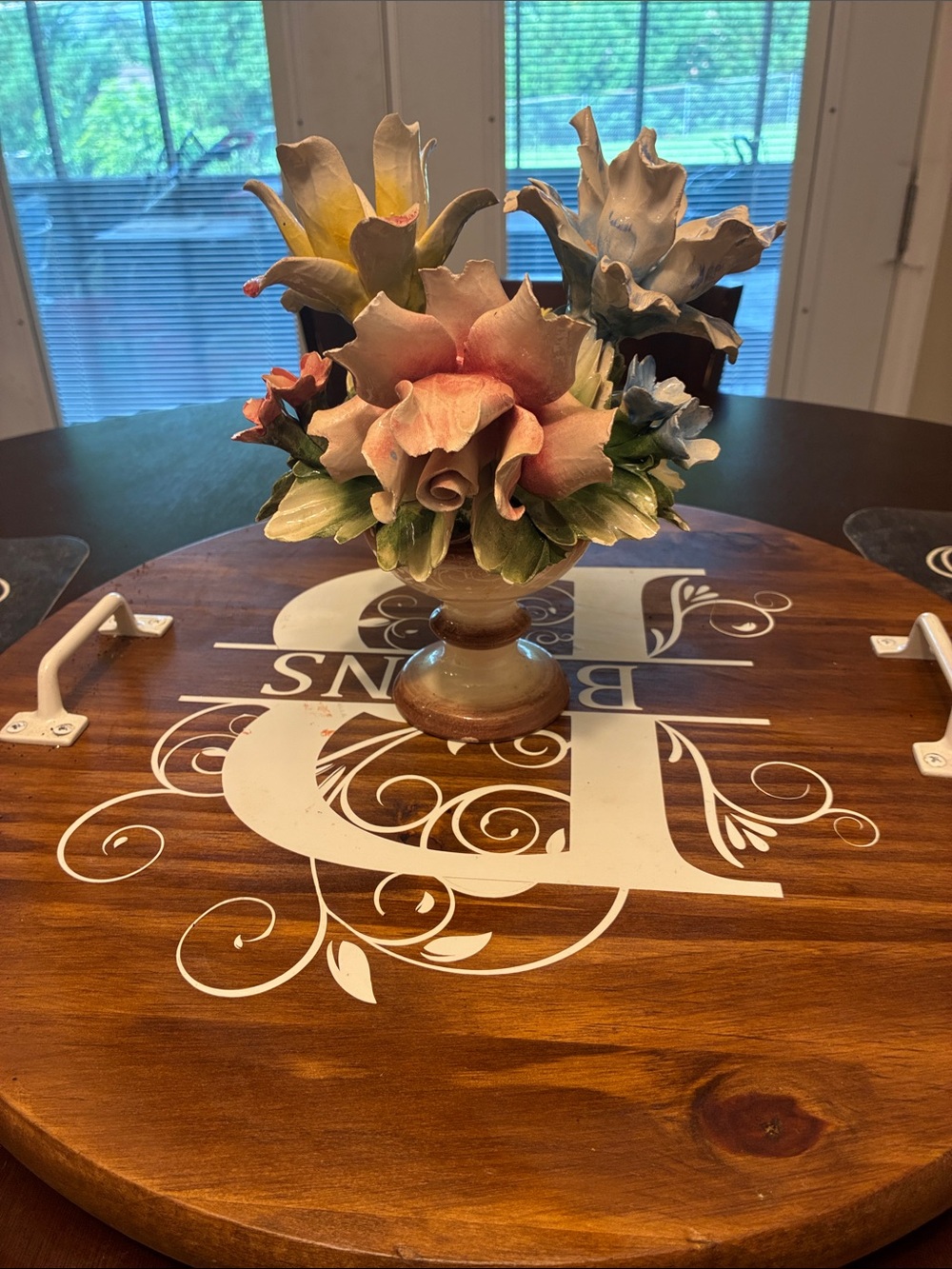 Authentic Vintage Capodimonte-style porcelain/ceramic Centerpiece-Multicolor 6in